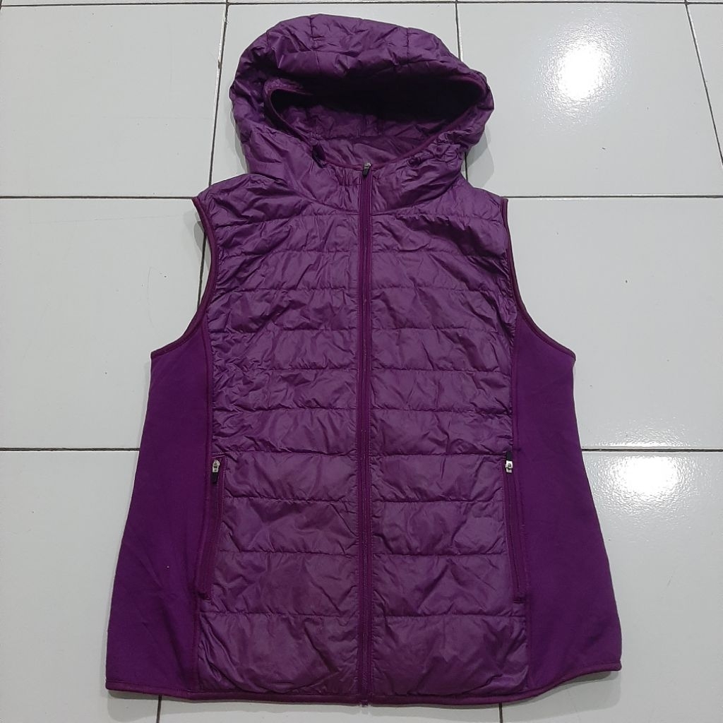 rompi bulang uniqlo preloved