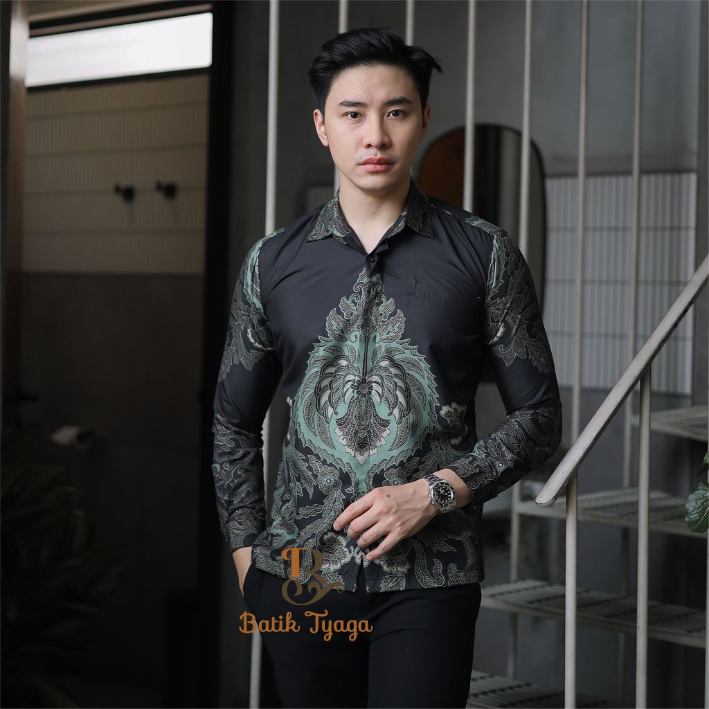 Kemeja Batik Pria Baju Lengan Panjang Slimfit Lapis Furing Batik TyagaChristo 1137 Bahan Katun Premi