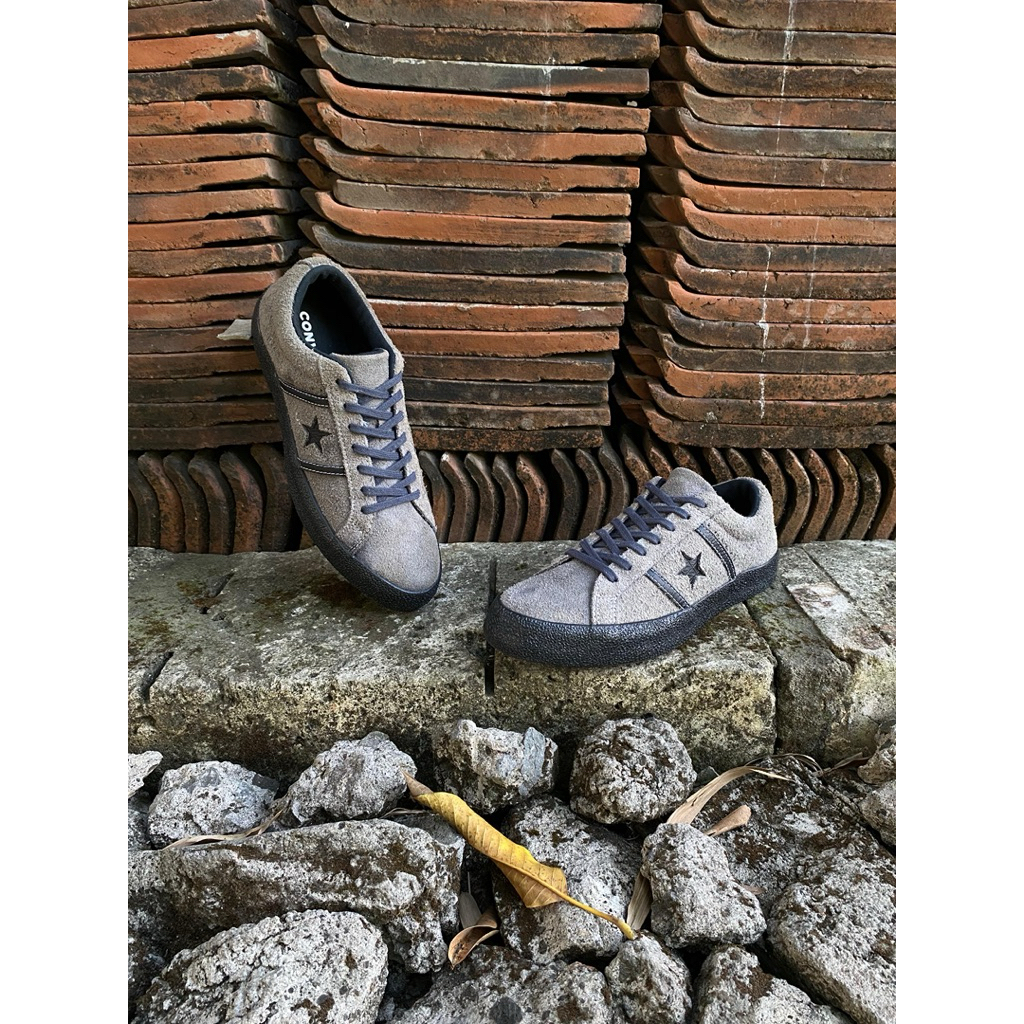 Converse one star academy ox