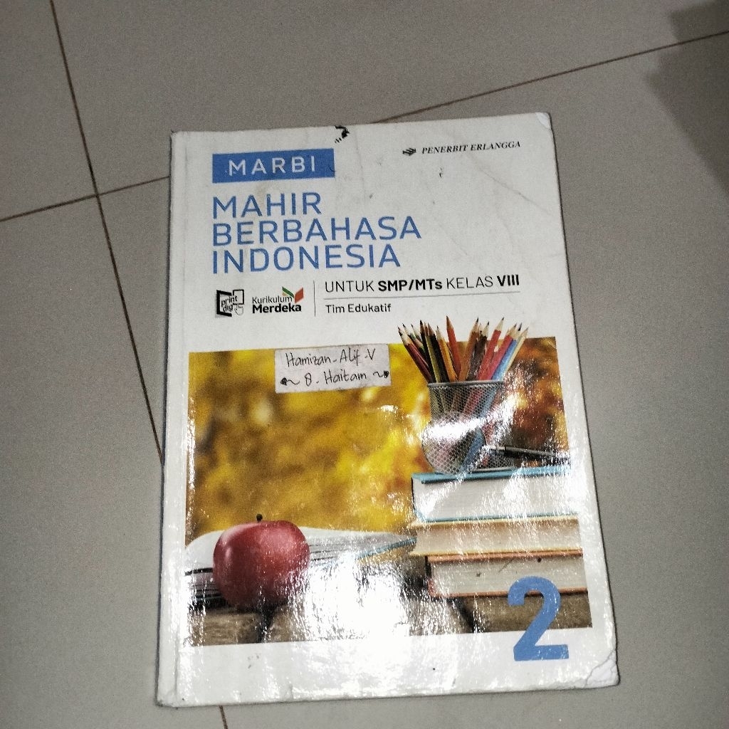 buku pendidikan " mahir berbahasa Indonesia "