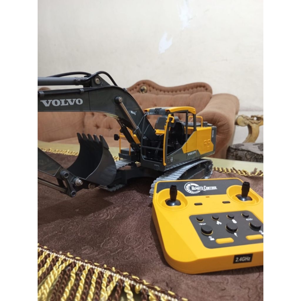 Rc Excavator Volvo double E 598(3in1)