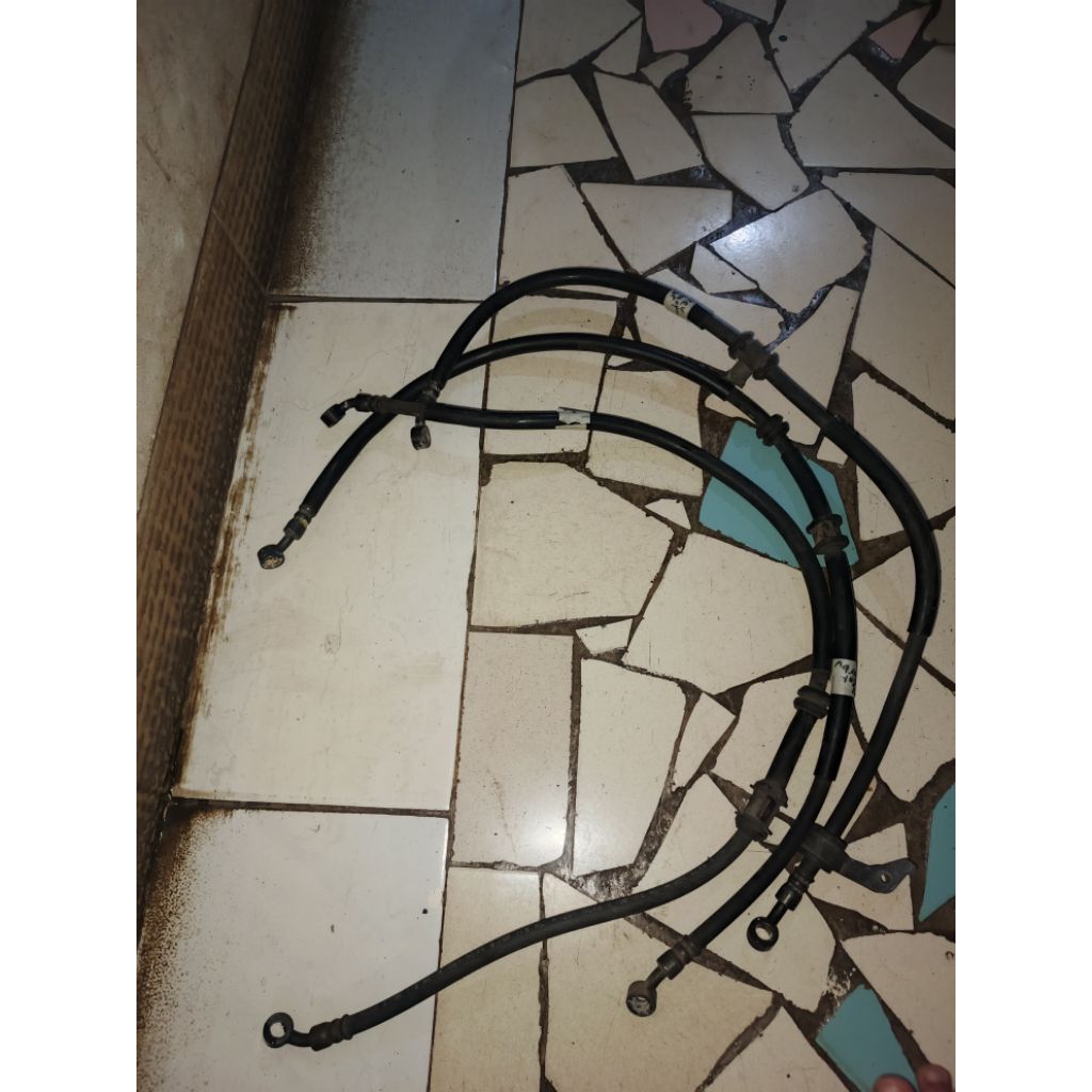 Selang rem depan original copotan beat karbu,vario karbu,tiger revo