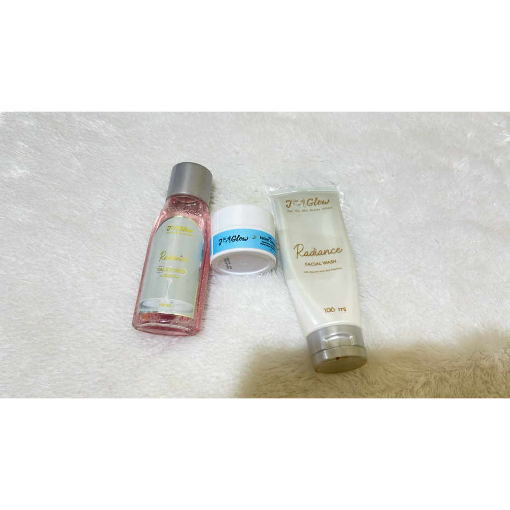 J-Glow Paket Radiance/ Super Whitening Radiance Facial Wash + Radiance Face Toner + Radiance Night C
