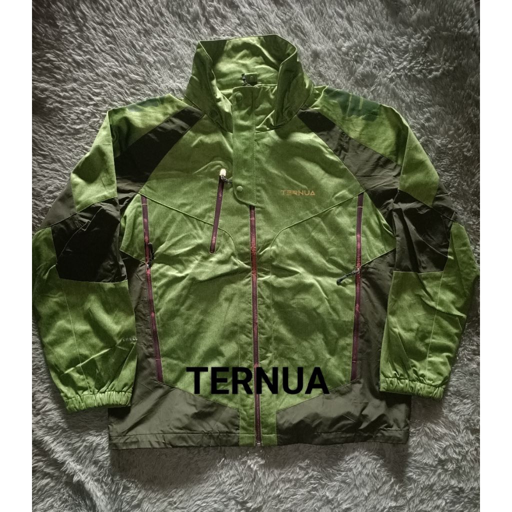 jaket gunung TERNUA