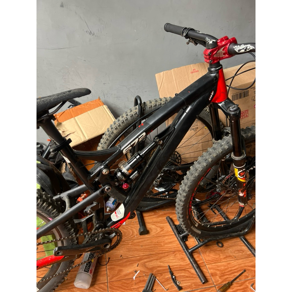 frame patrol 672 up rs fox x2