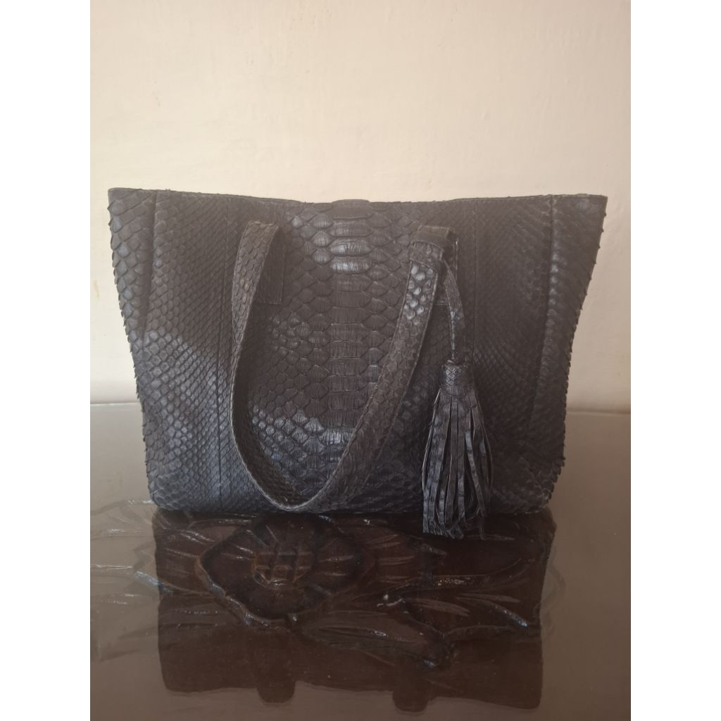 preloved Tas totebag kulit asli