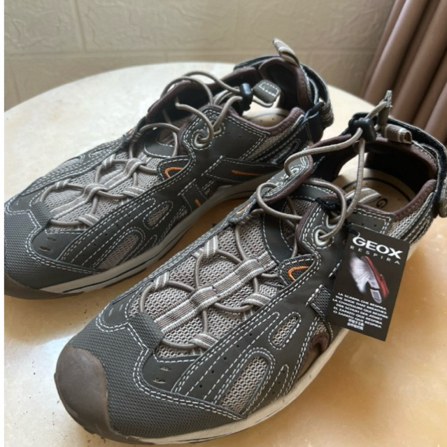 Sepatu Pria GEOX (NEW) size 41