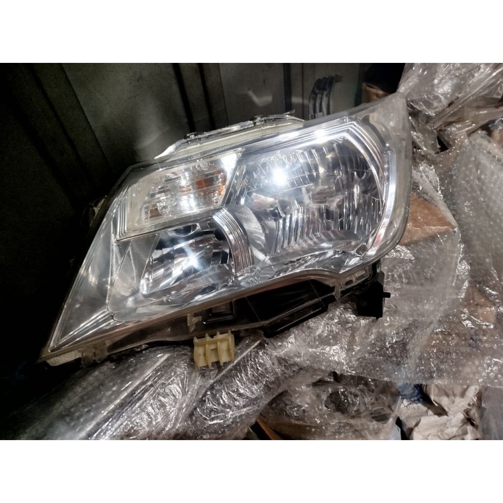 LAMPU DEPAN NISSAN SERENA C26 HID DAN NON HID ORIGINAL THN 2012-2015, HEADLAMP SERENA C26 ORIGINAL