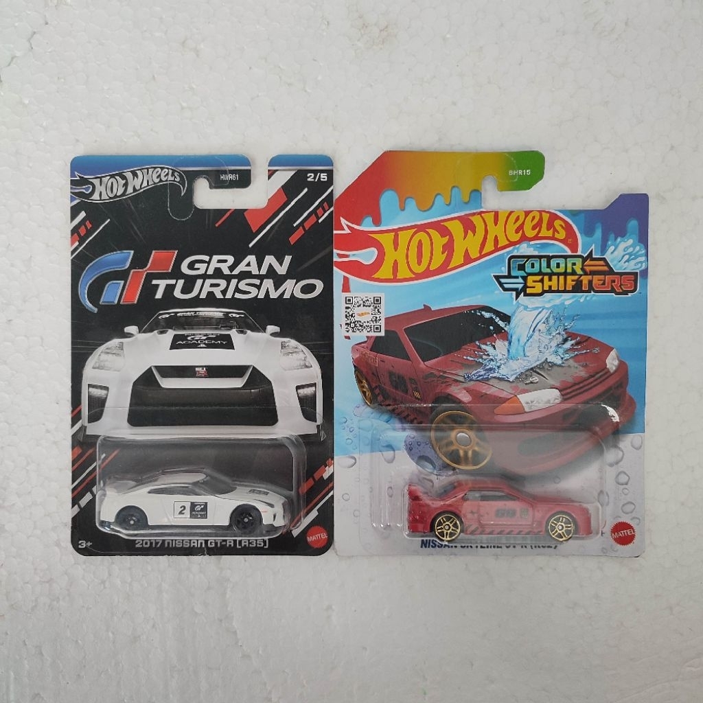 HotWheels Gran Turismo Nissan GTR R35 Putih - Color Shifters Nissan Skyline GTR R32 Merah / JDM / Ko
