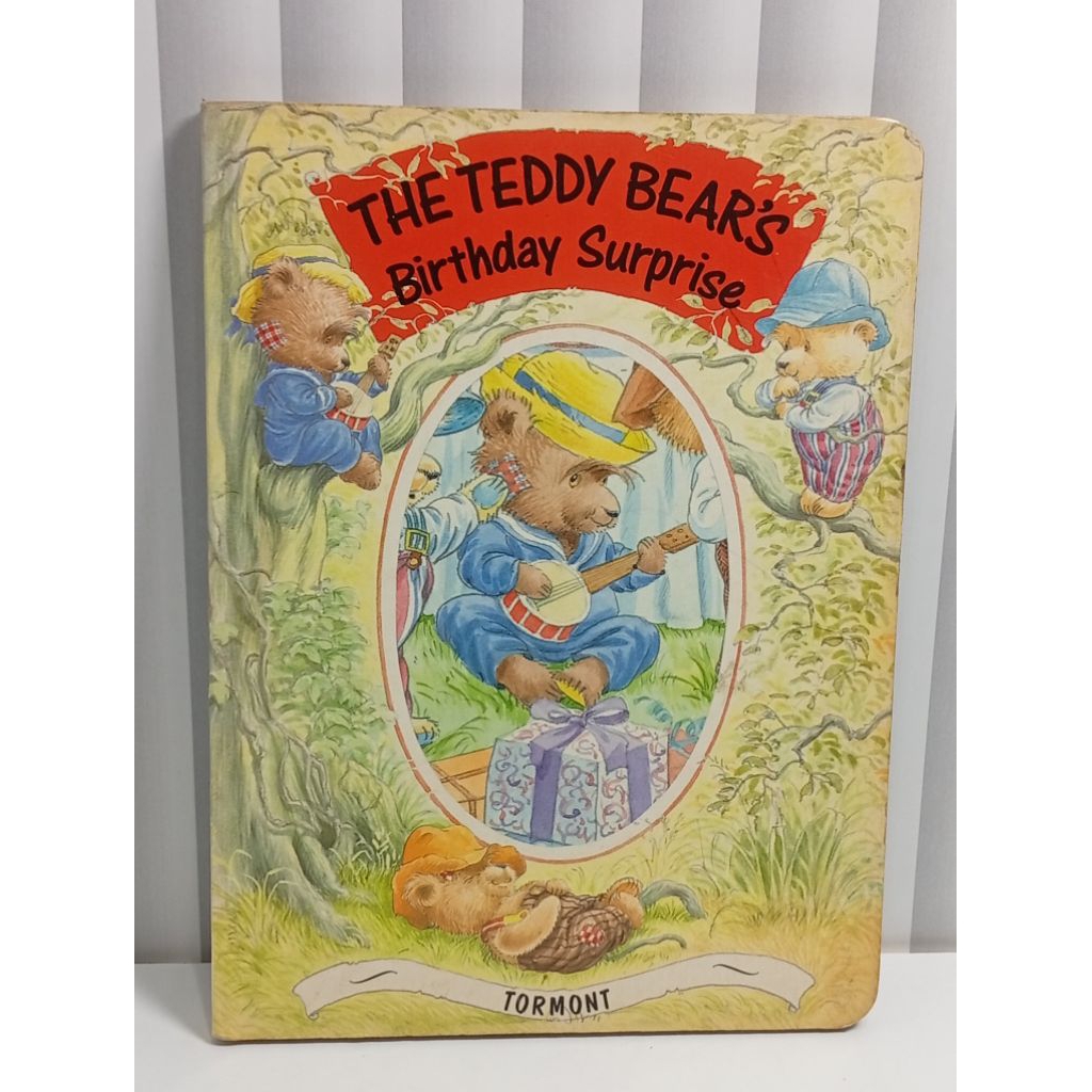 (PRELOVED BUKU ANAK) Boardbook vintage birthday surprise - tahun 1992