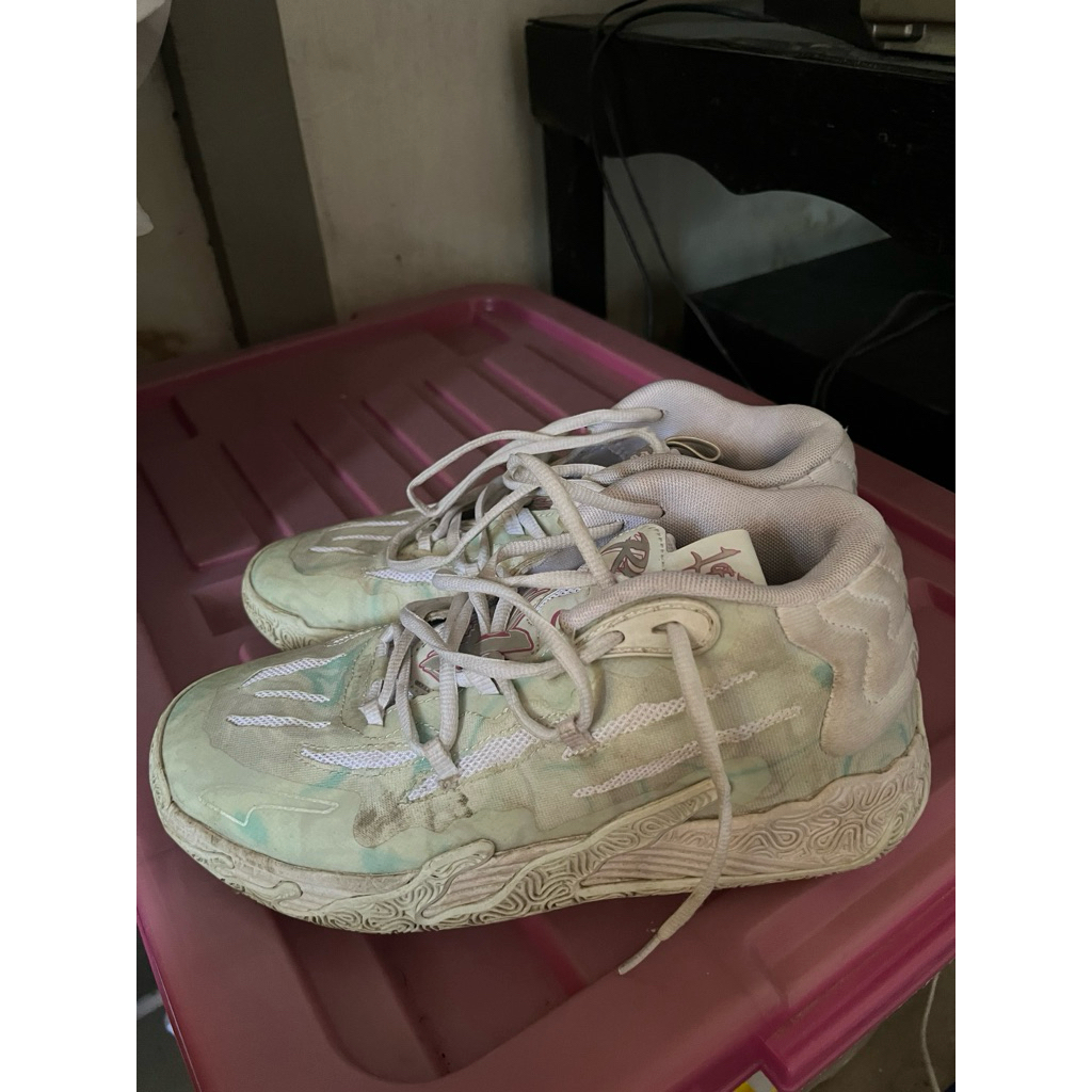 sepatu basket second