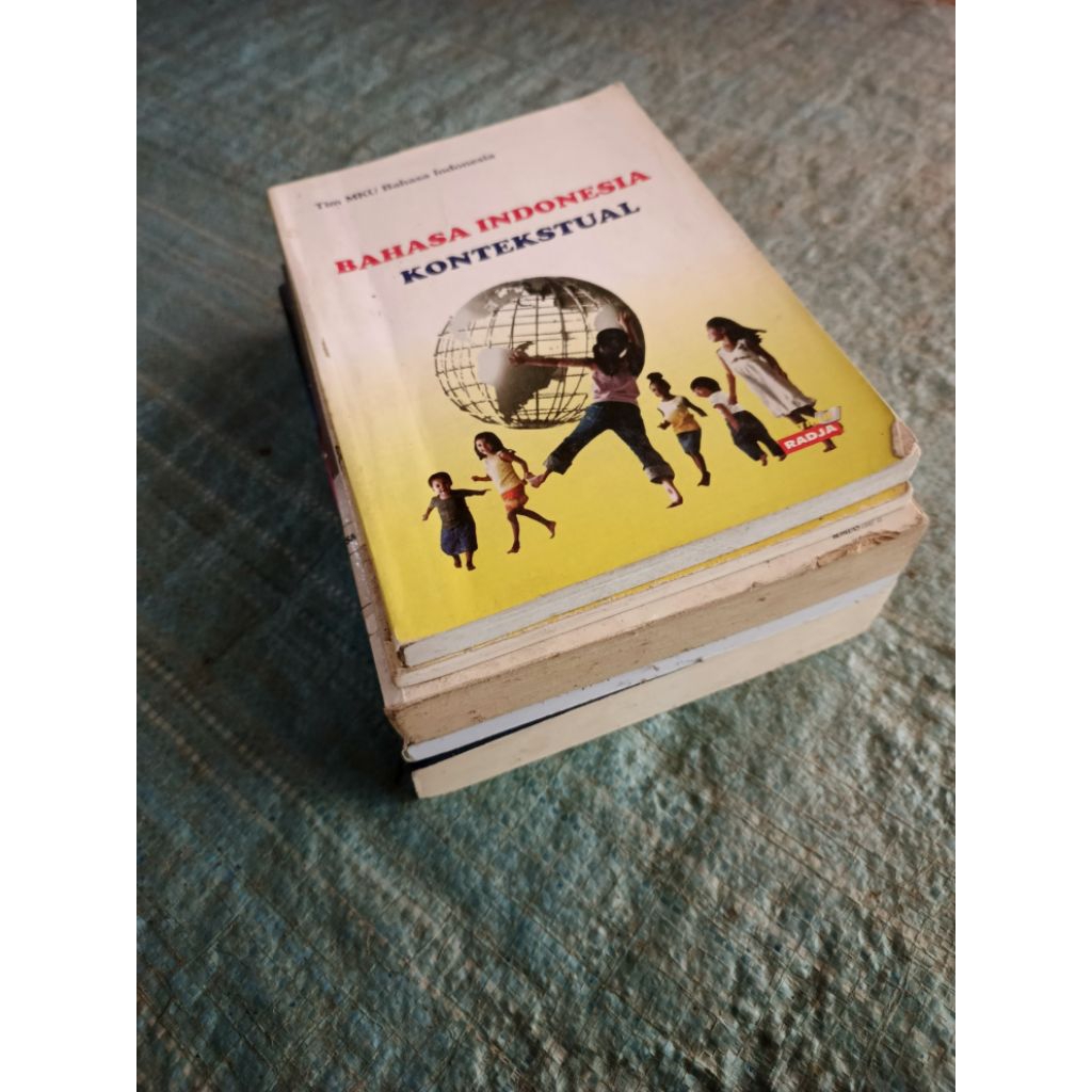 buku pembelajaran kontekstual bahasa Indonesia