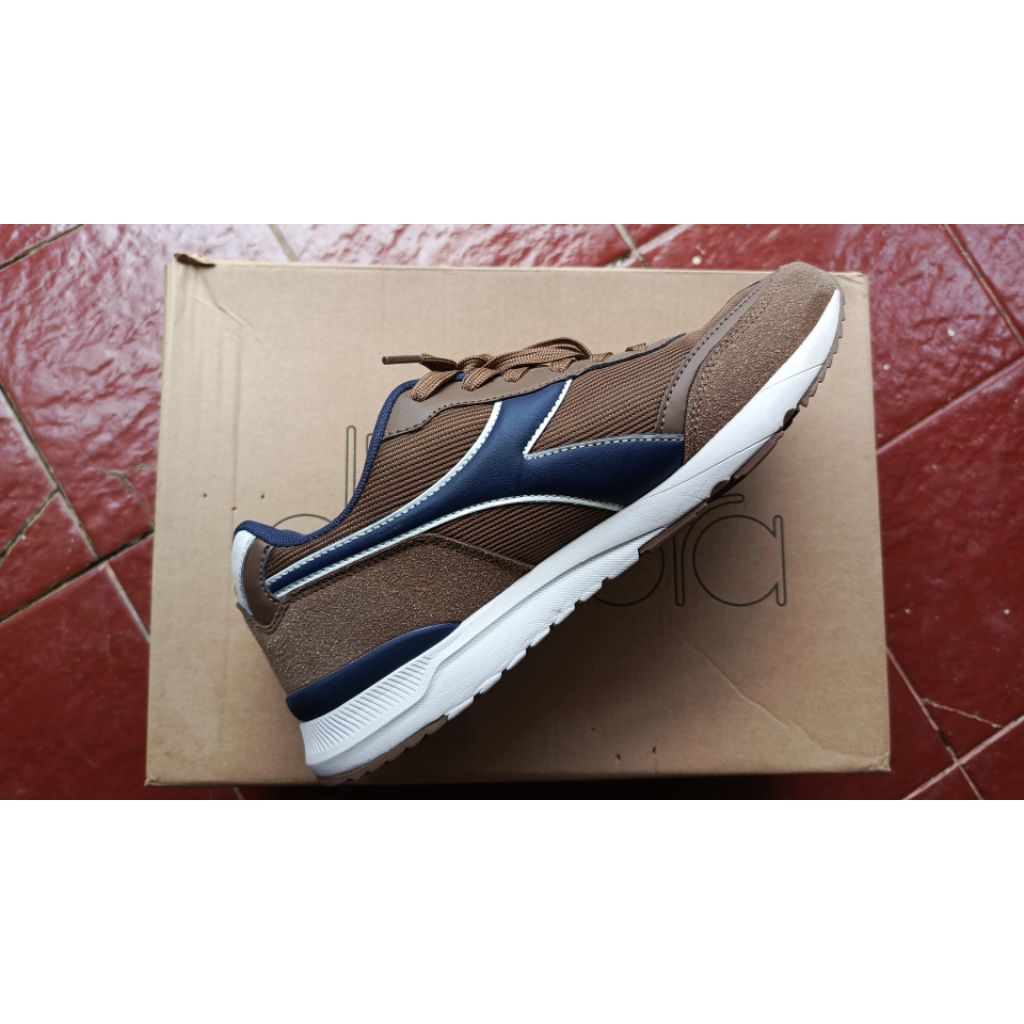 SEPATU/SNEAKER DIADORA ORIGINAL  NAVIS BROWN