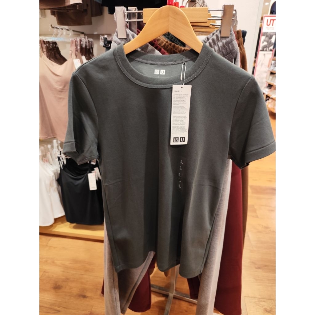Kaos Crew Neck Lengan Pendek Wanita Uniqlo X Uniqlo U (Unisex)