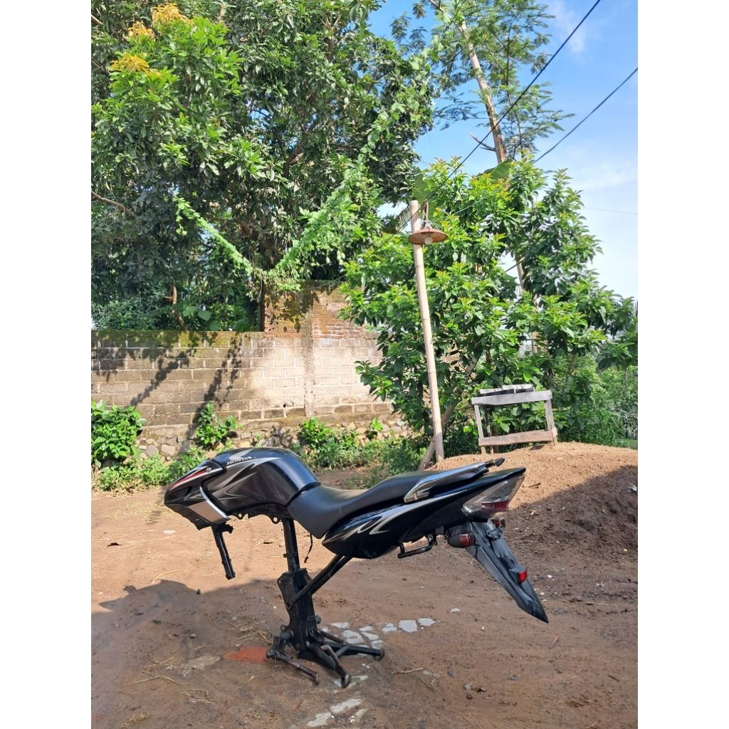 BODY SET TIGER REVO SET SAYAP STOPLAMP 2013