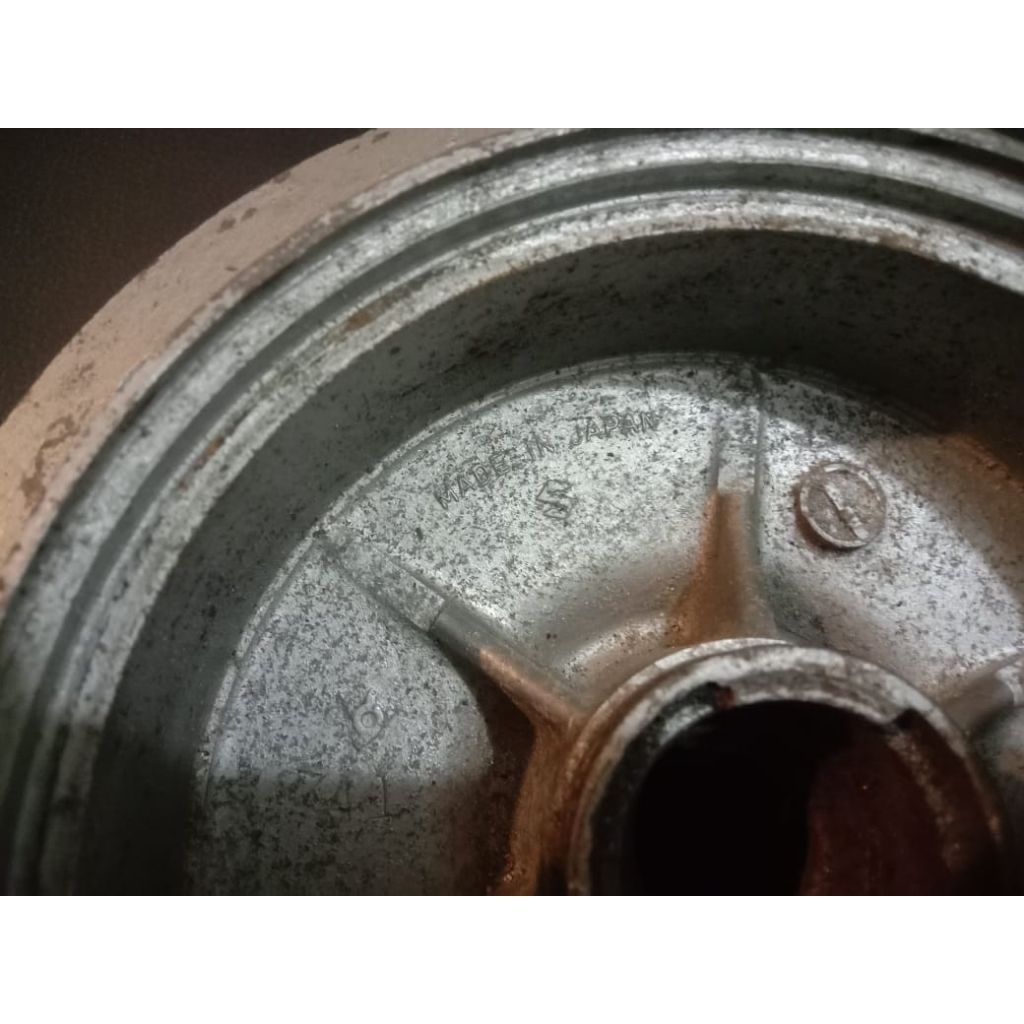 Tromol depan suzuki TS 100. second original