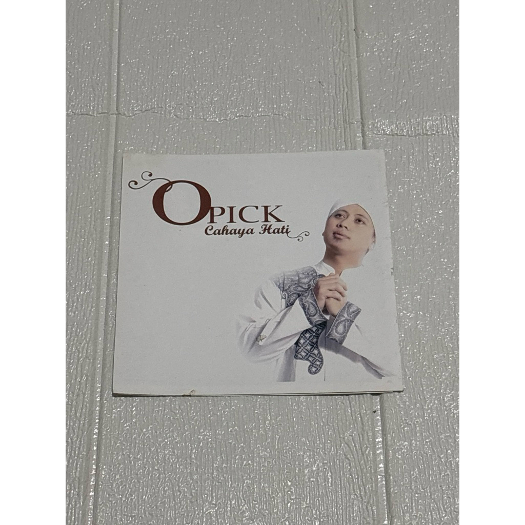 CD ALBUM OPICK CAHAYA HATI ORIGINAL