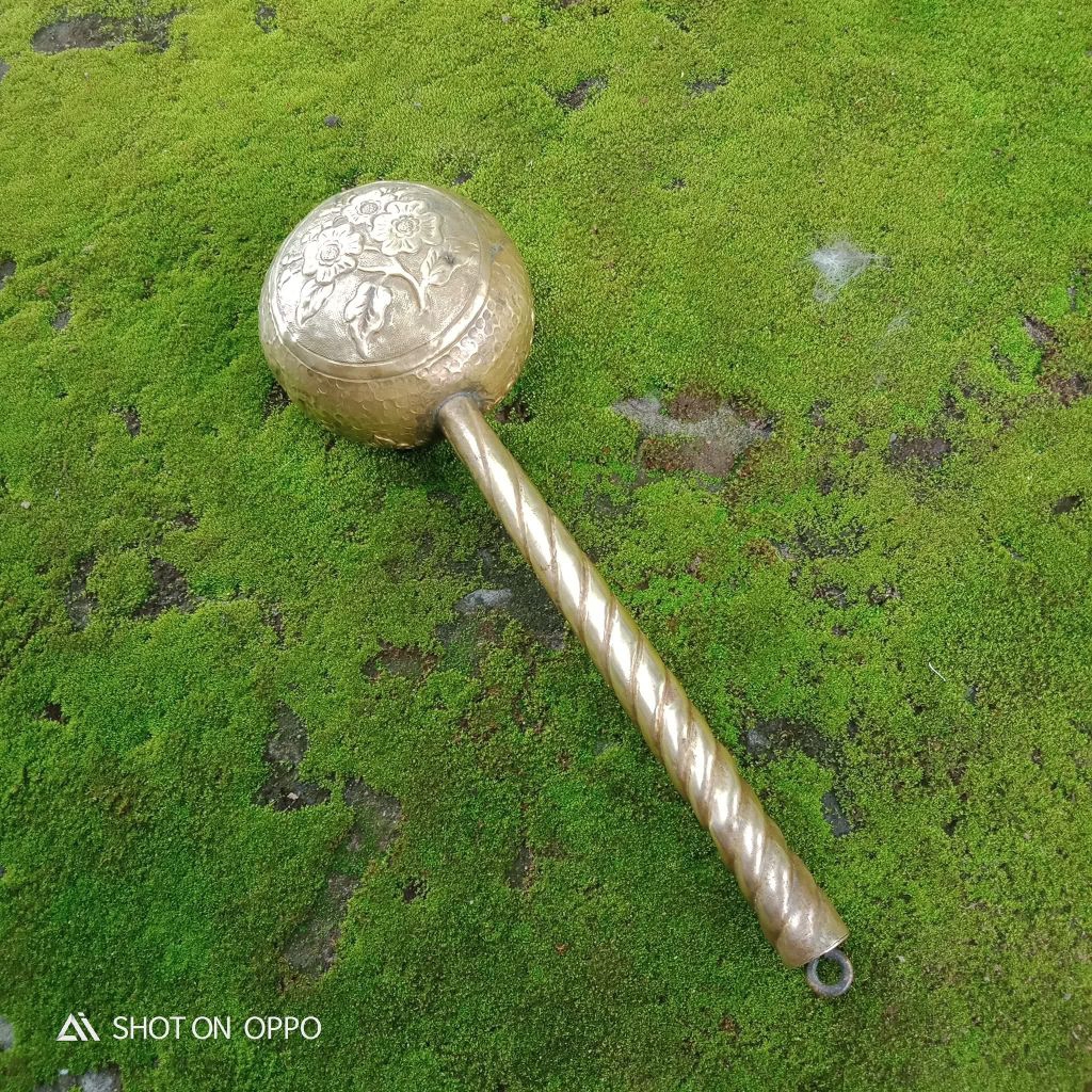 Barang Antik Gayubg Bertuah Pengantin antik dan Bandul Kepala Buda  Bahan Kuningan