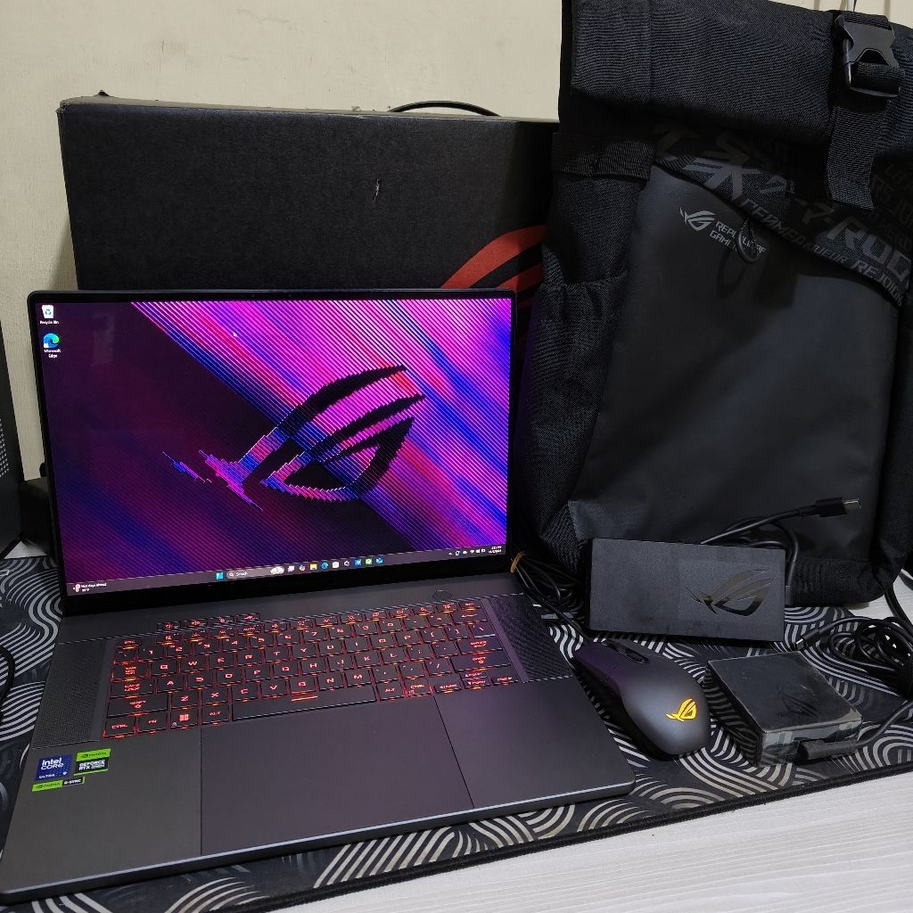 ASUS ROG Zephyrus G16 GA605MI Intel Ultra 9 185H RTX4070 16gb 1TB Rog RTX 4070 laptop gaming