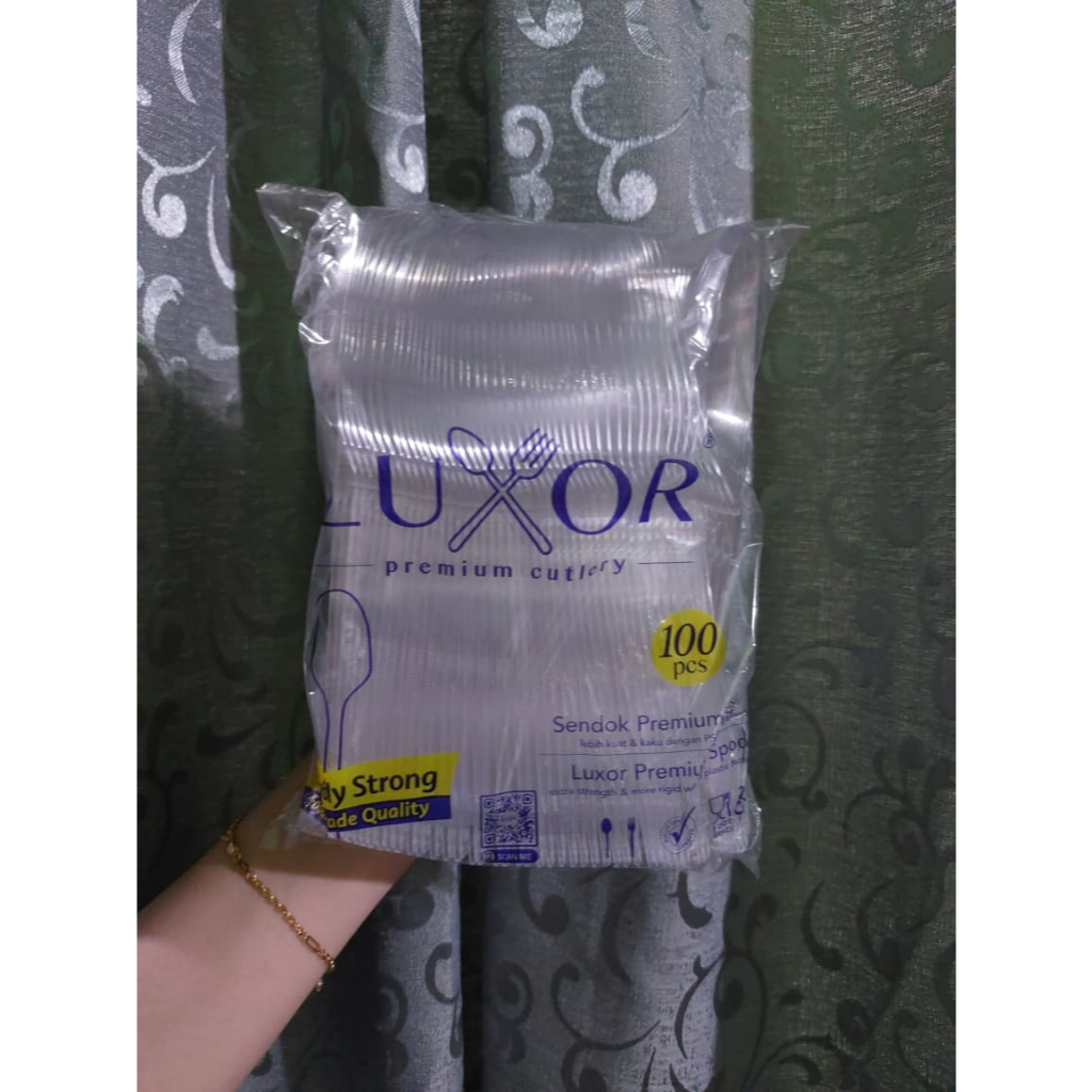 SENDOK LUXOR BENING (SENDOK BENING) ISI 100 PCS / SENDOK PLASTIK LUXOR TEBAL