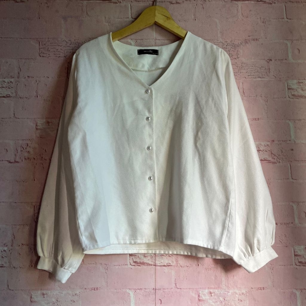 blouse wanita putih lengan balon bahan corduroy tebal kemeja wanita vintage putih