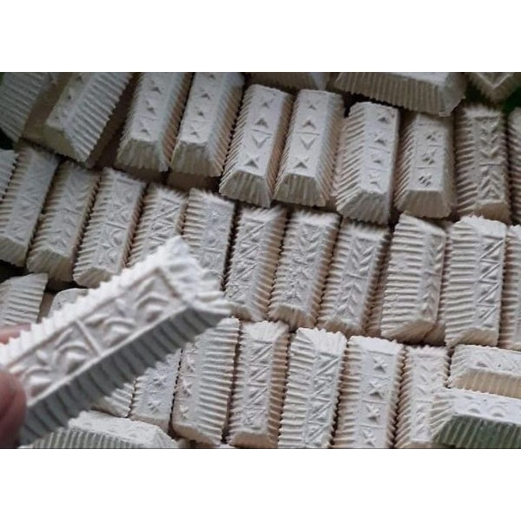 PUTU kacang hijau  khas makassar