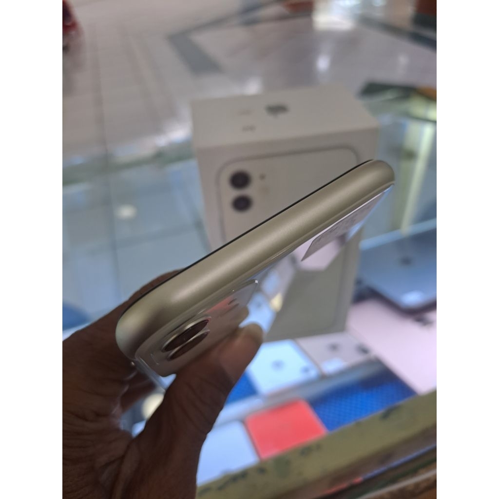iphone 11 64gb second