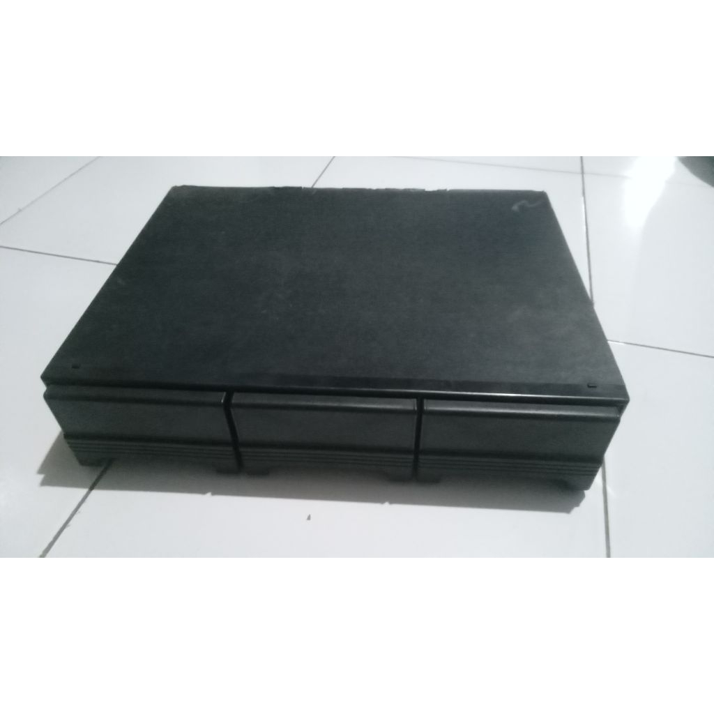 Rak - Tempat Kaset Pita - Kaset Koleksi