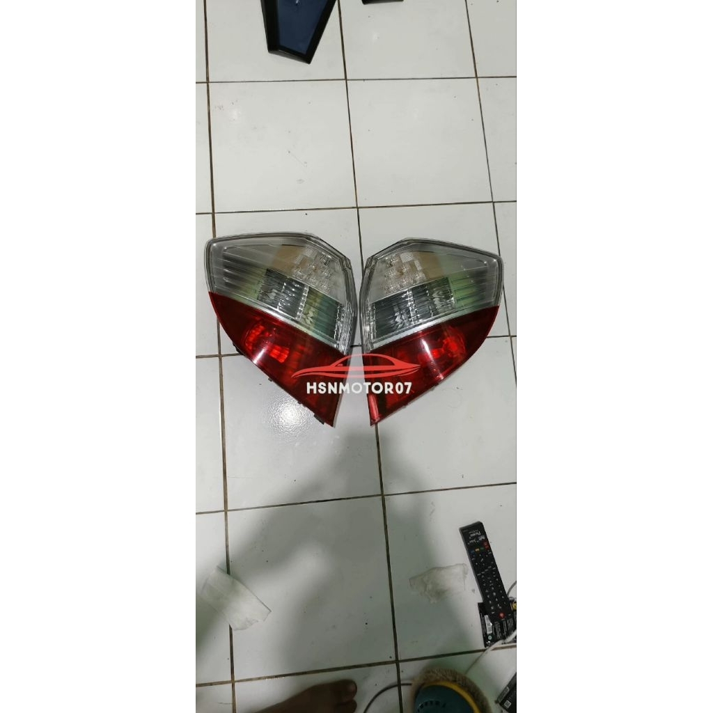 Stoplamp lampu belakang honda jazz ge8 2008,2009,2010,2011,2012,2013FIT JDM original