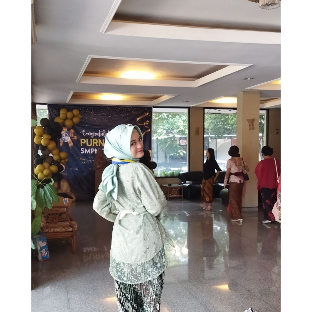Kebaya Wisuda Sage green One set Rok + Hijab Murah 