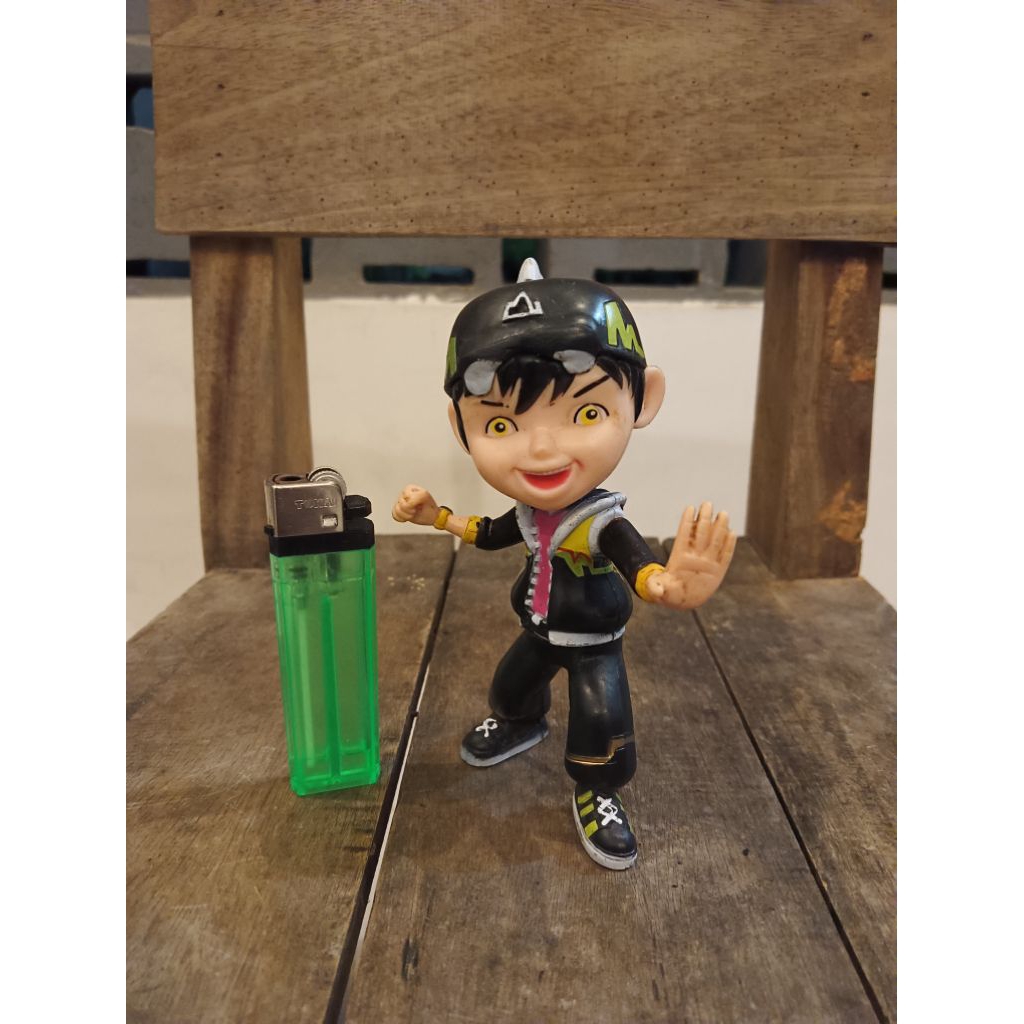 Action Figure Boboiboy Tanah/Gempa (Bekas)