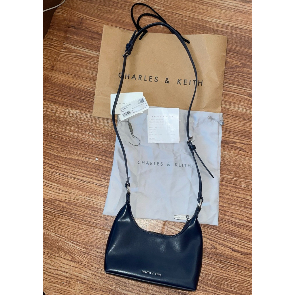 PRELOVED TAS CK ORi (charles n keith) SLING BAG n SHOULDERBAG