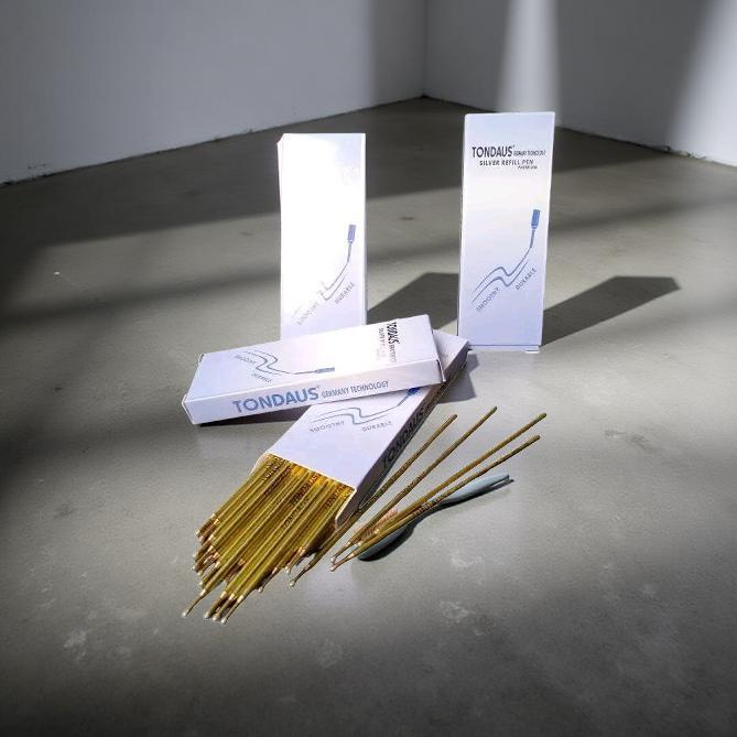 PEN SILVER,SILVER PEN REFILL PREMIUM TONDAUS  BOLPENPEN POLA JOK SEPATU TAS KULIT PEN PUTIH ISI 50