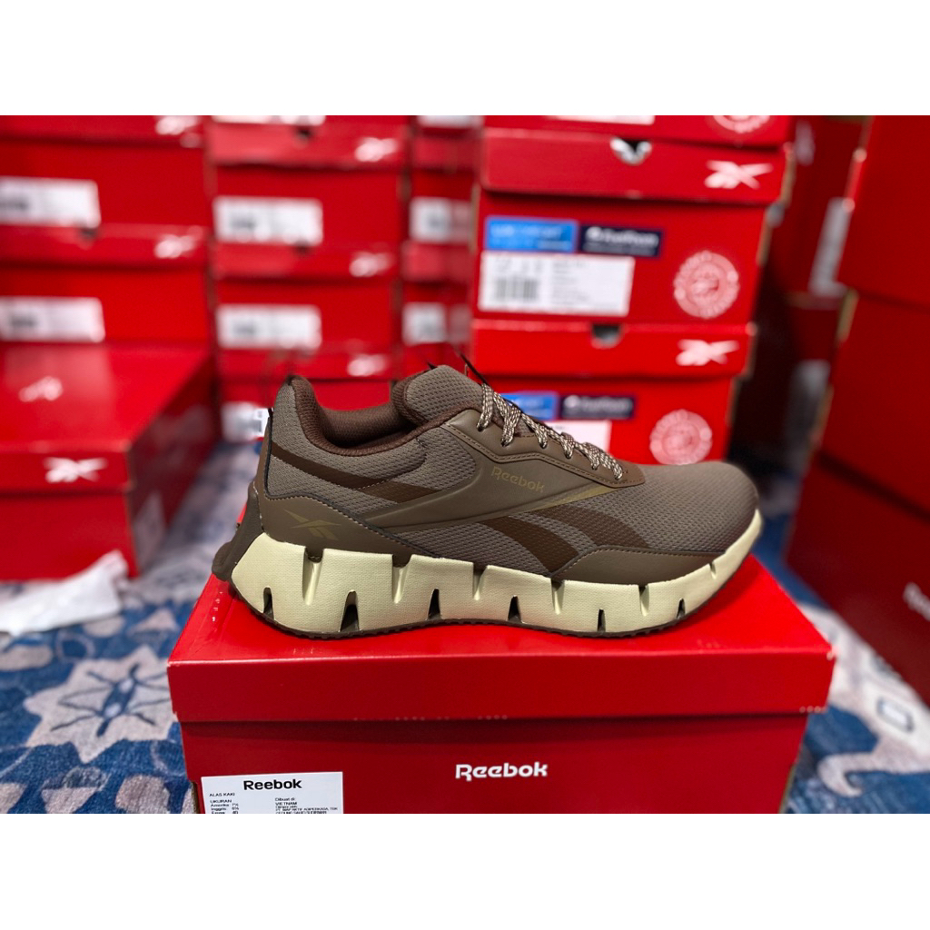 sepatu reebok ZIG DYNAMICA STR original BNIB
