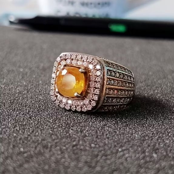 Natural Yellow Sapphire Corundum / safir / yakut