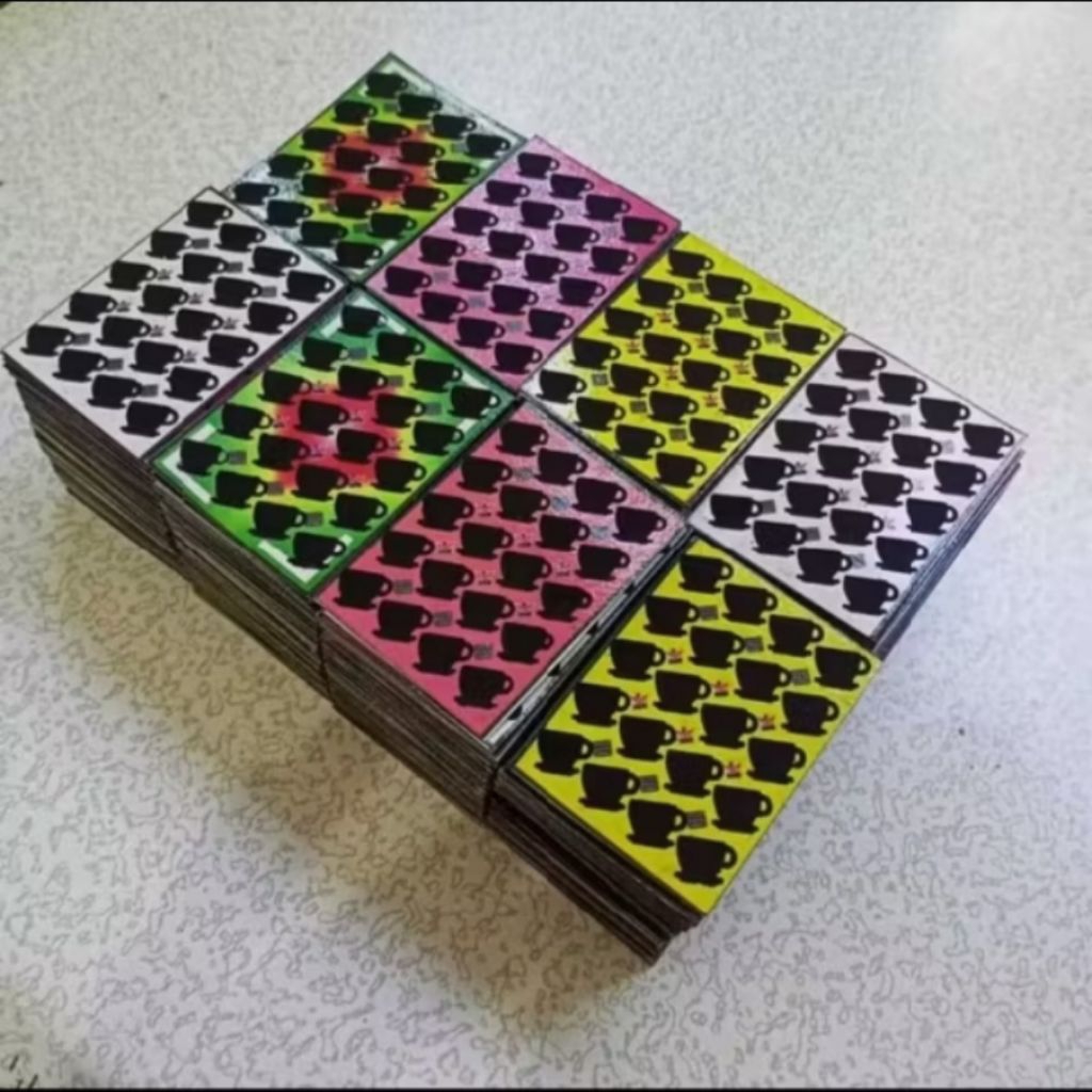 gosok bom tengkorak 100pcs/ mainan kertas gosok bom