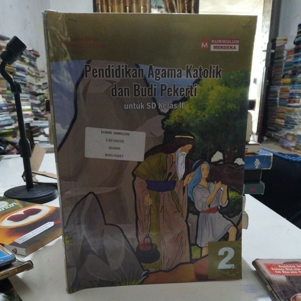 buku Agama Katolik dan Budi pekerti SD kelas 2