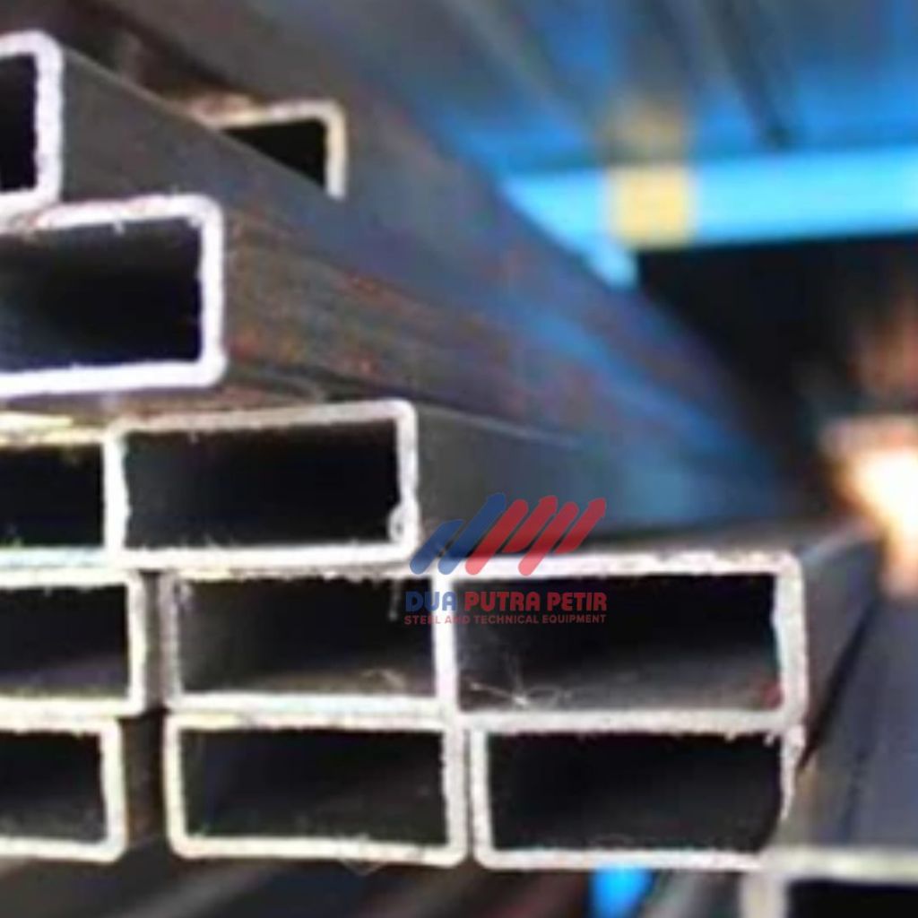 Pipa Kotak Besi Hollow 30 x 30 Tebal 1,5 mm panjang 6 m Pipa Kotak Galvanis Harga Pabrik