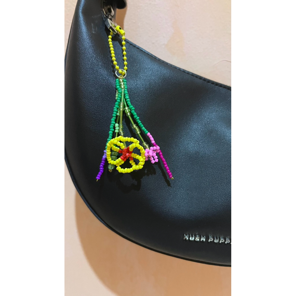 gantungan tas/ bag charm/ manik manik tas/ mute mute DIY