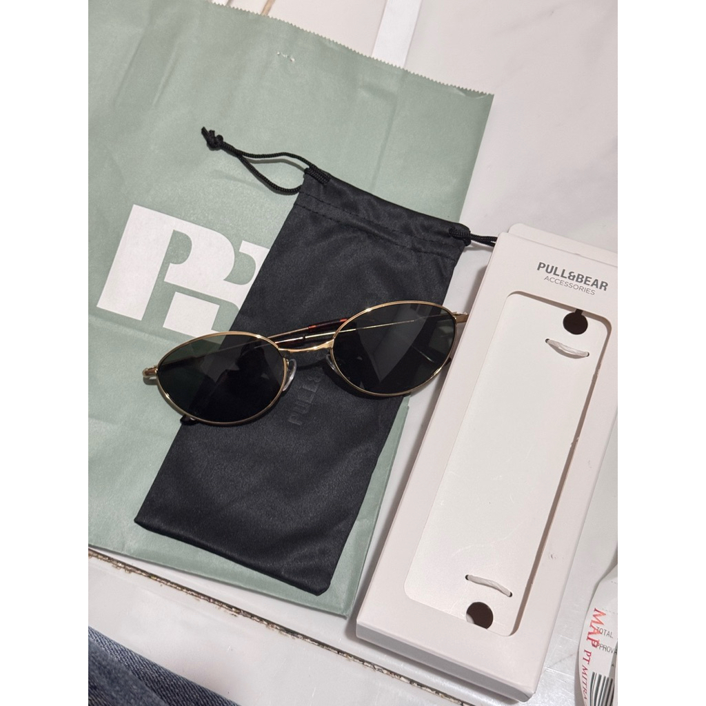 KACAMATA PULL AND BEAR ORIGINAL