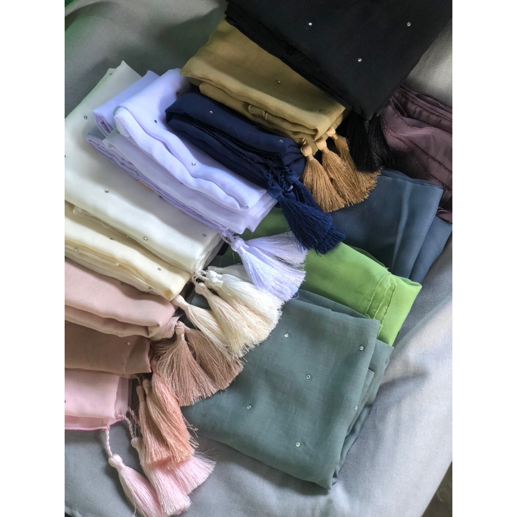 Jilbab Paris Jadul Segiempat Tassel Swarovski