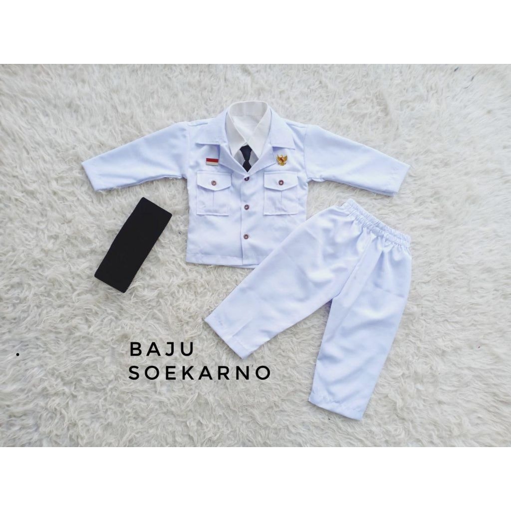 BAJU SOEKARNO/KOSTUM PAHLAWAN SOEKARNO/BAJU PEJUANG SOEKARNO/KOSTUM PAHLAWAN SOEKARNO HIJAU/BAJU PEJ