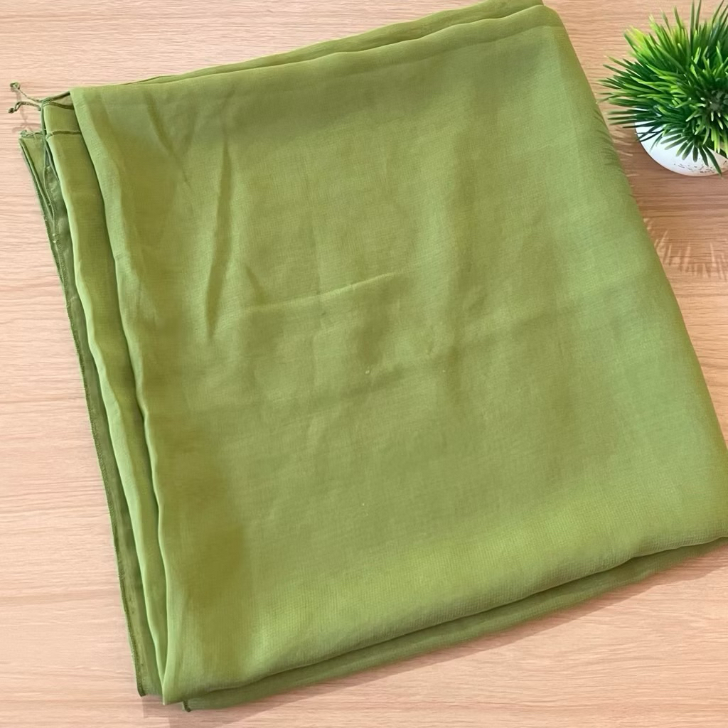 Hijab Segiempat Bella Square hijau muda Hijab Segiempat Bella Square warna hijau muda bella hijau mu