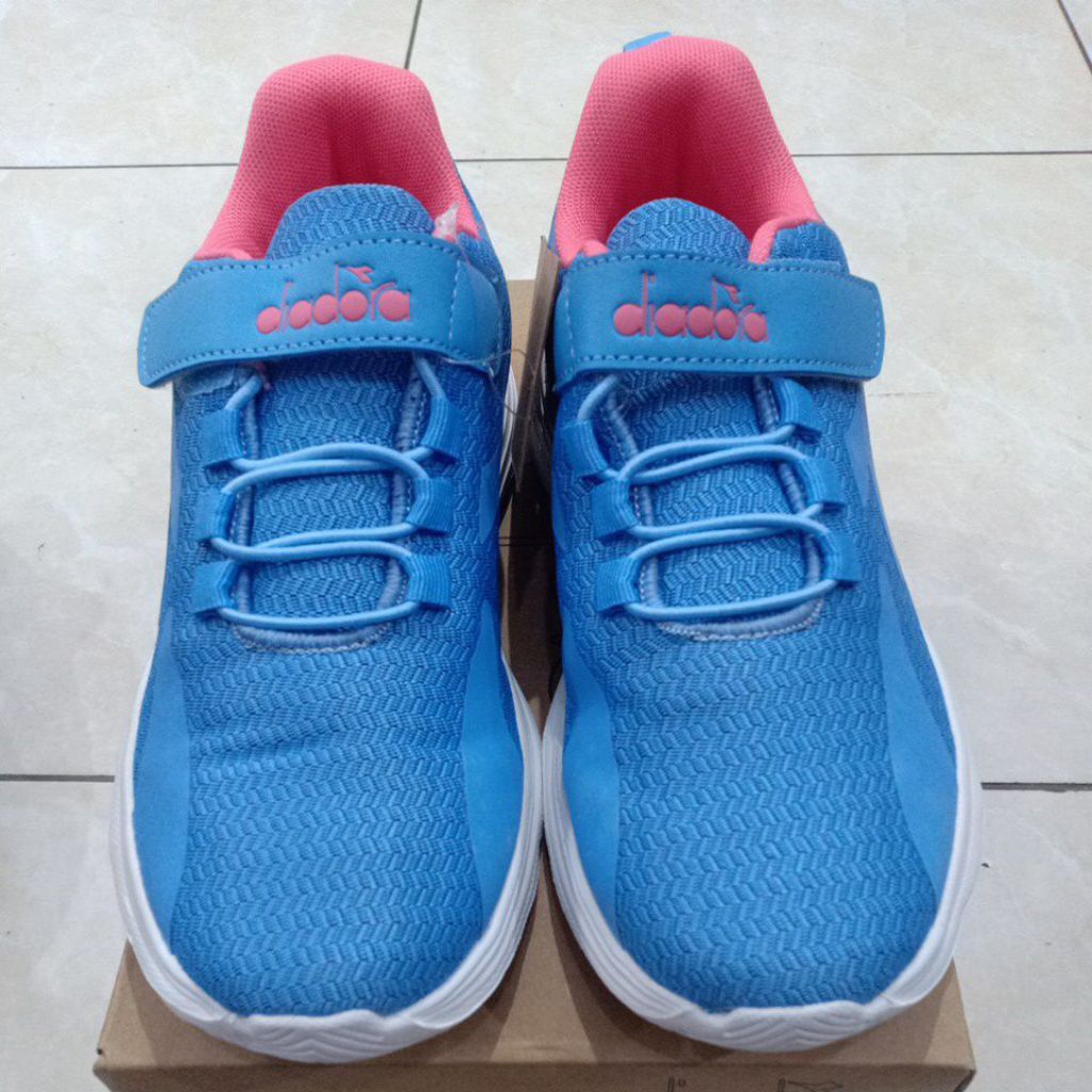 Sepatu Dia Gino (JR)