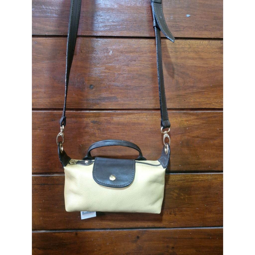 tas selempang full kulit asli 100 %kulit sapi tas cewek