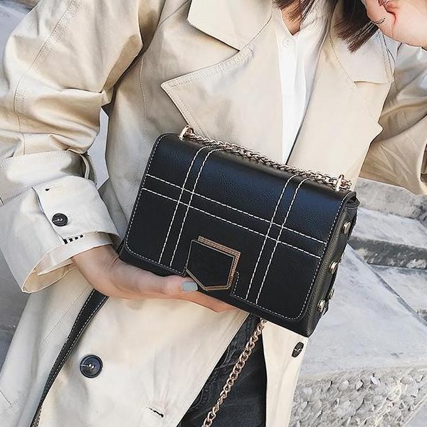 Tas Selempang Wanita Rantai Premium Import Jahitan Kotak Vintage Look | Sling Bag Mini Chic [TB28920