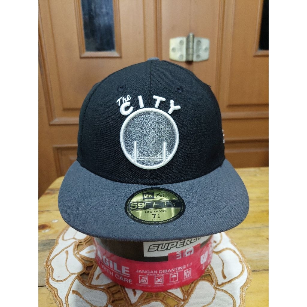 Topi New Era 59Fifty Low Crown GOLDEN STATE WARRIOR Hardwood Classics Fitted 7¼ GSW NBA HWC Basket b