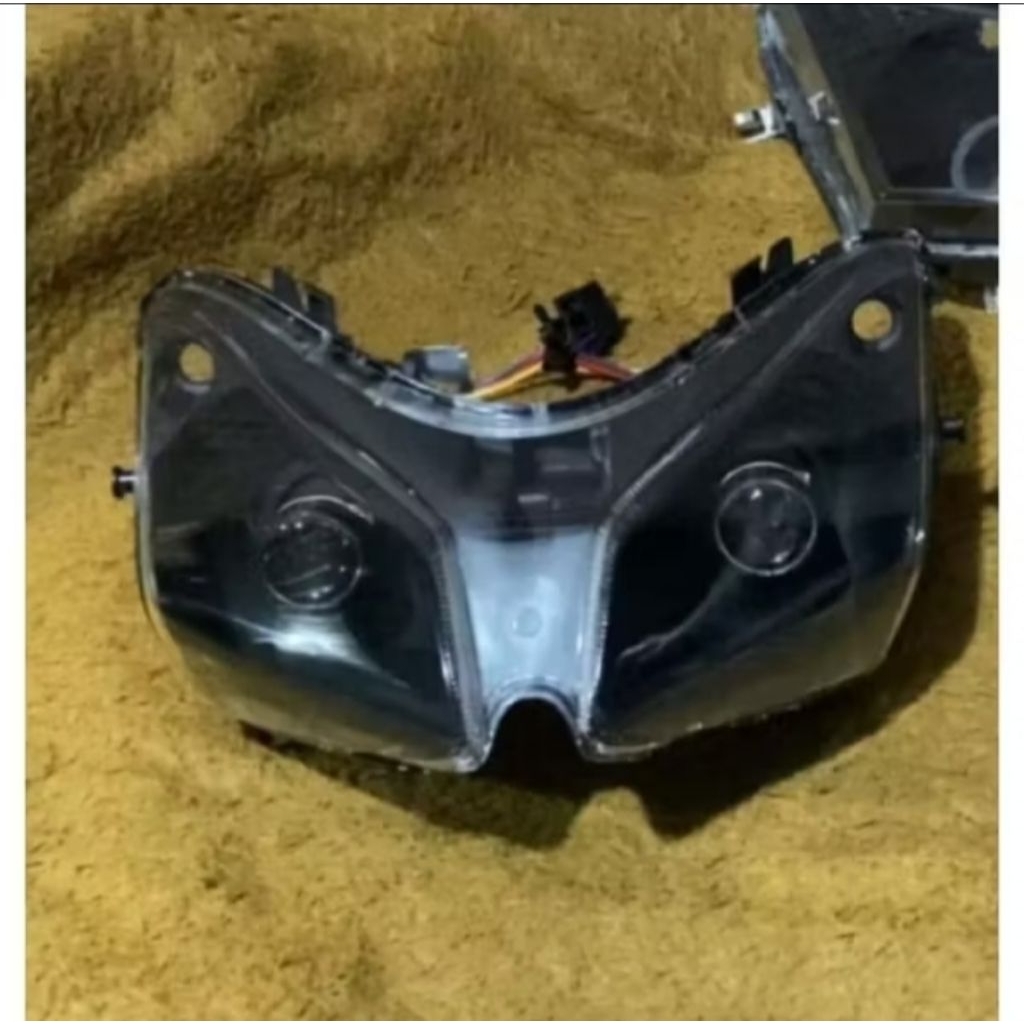 Kedok Reflektor Lampu Depan Vario 110 Karbu CW Custom Lampu Led H4 Siap Pakai