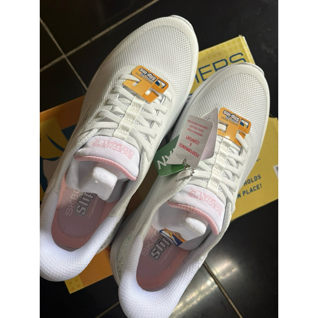 skechers hands free slip-ins go walk with air cooled memory foam insole