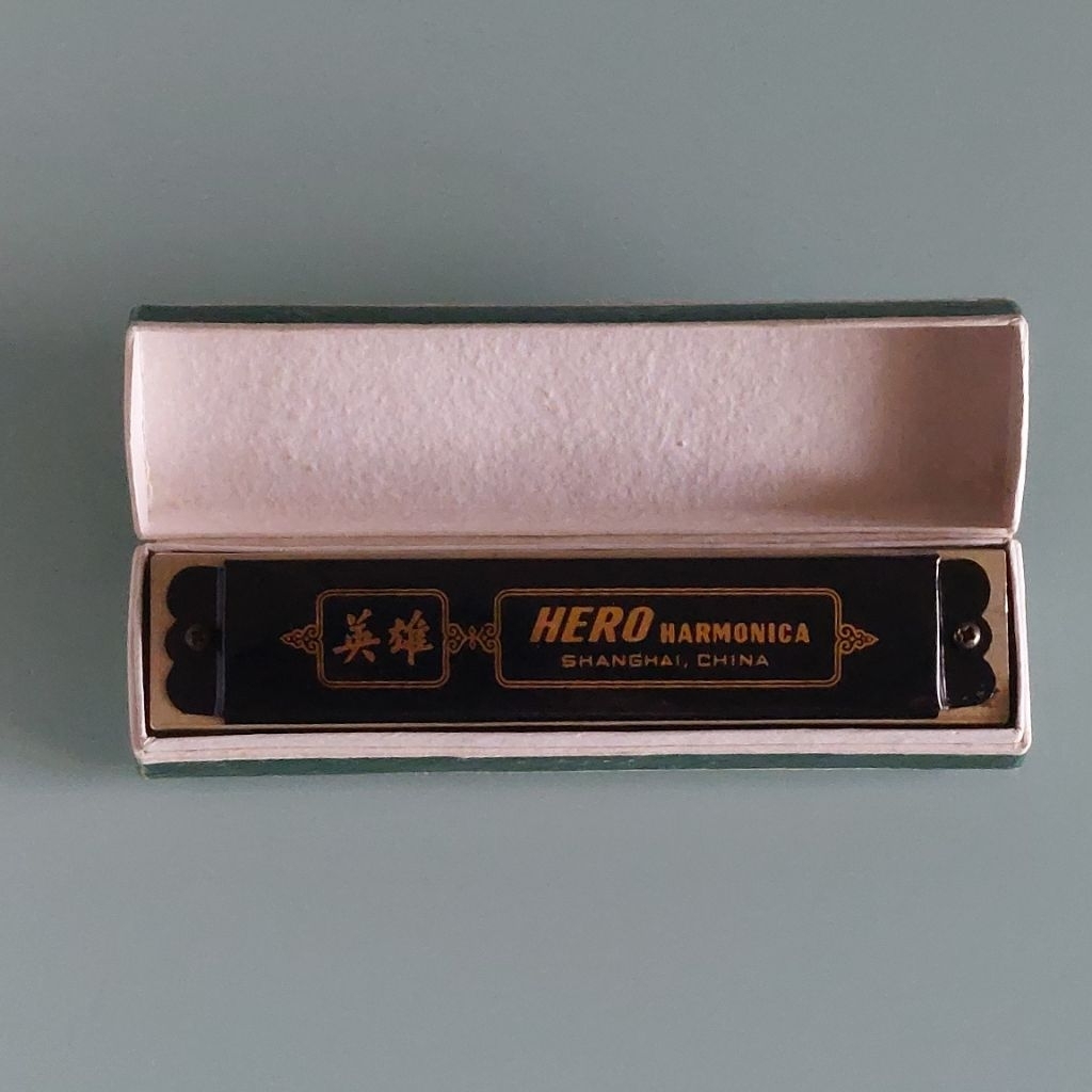 AR Hero Harmonica
